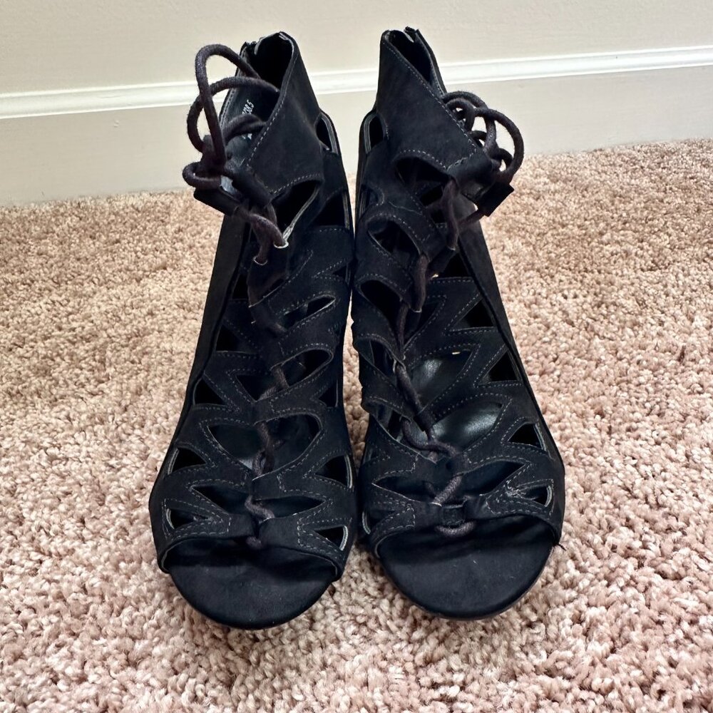 Chinese Laundry Strappy Cage Heels in Black Size 8 - Picture 3 of 8